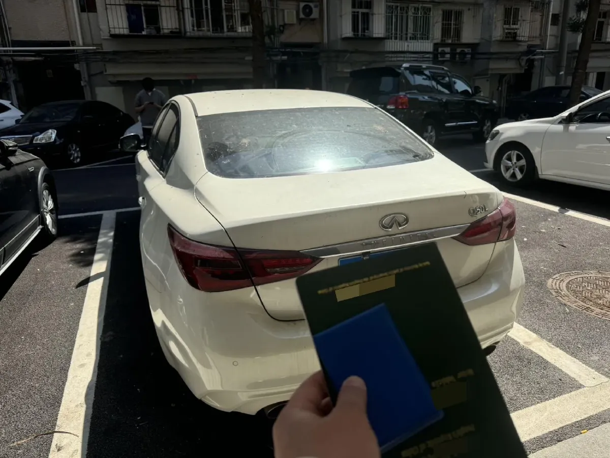 2018 Jeep Grand Commander 2.0T 265HP L4 9AT,autocango,china used car exporter,china ev exporter,chinese used car exporter,chinese used ev exporter