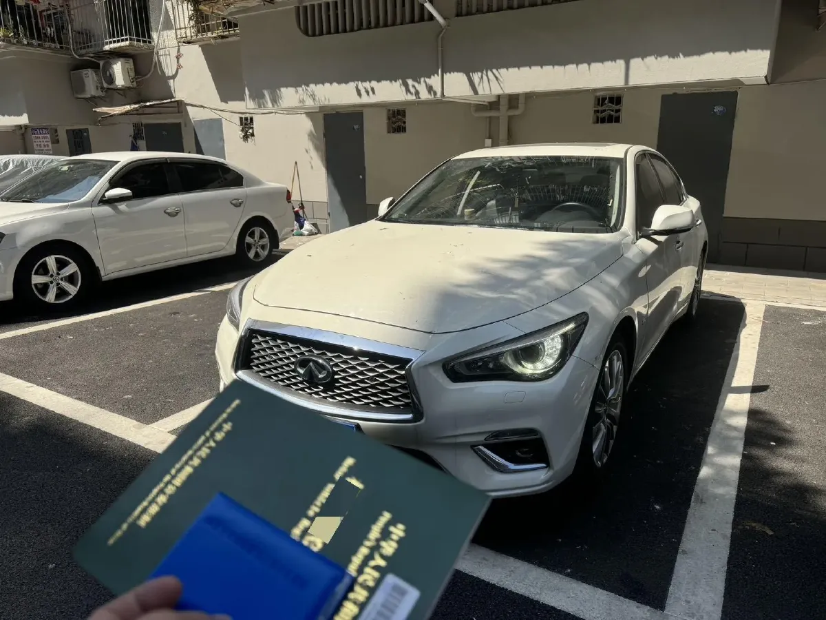 2018 Jeep Grand Commander 2.0T 265HP L4 9AT,autocango,china used car exporter,china ev exporter,chinese used car exporter,chinese used ev exporter