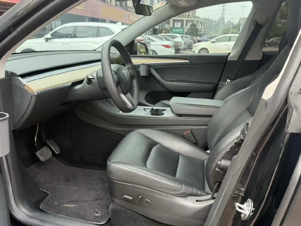 2022 Tesla Model Y BEV 60KWH,autocango,china used car exporter,china ev exporter,chinese used car exporter,chinese used ev exporter