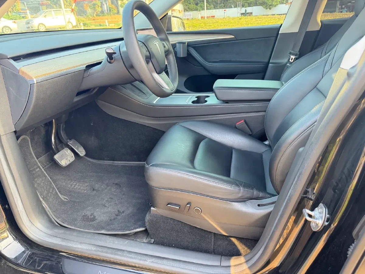 2022 Tesla Model Y BEV 60KWH,autocango,china used car exporter,china ev exporter,chinese used car exporter,chinese used ev exporter