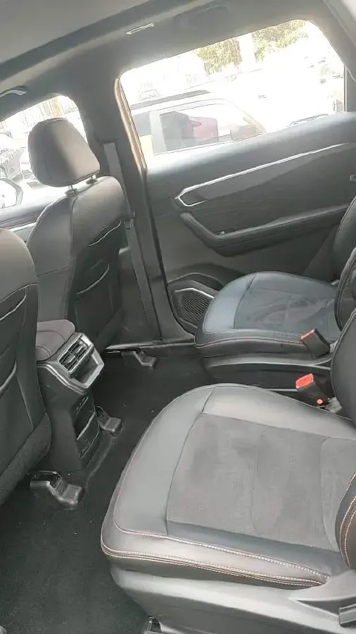 2024 Geely Okavango L 2.0T 218HP L4 7DCT,autocango,china used car exporter,china ev exporter,chinese used car exporter,chinese used ev exporter