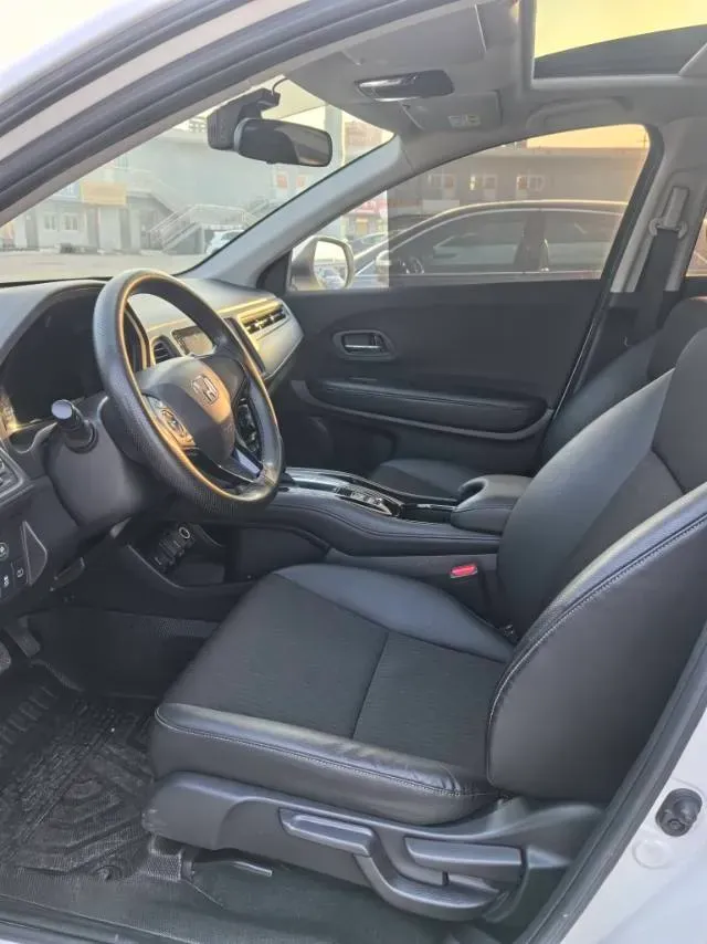 2022 Honda Vezel 1.5L 131HP L4 CVT,autocango,china used car exporter,china ev exporter,chinese used car exporter,chinese used ev exporter