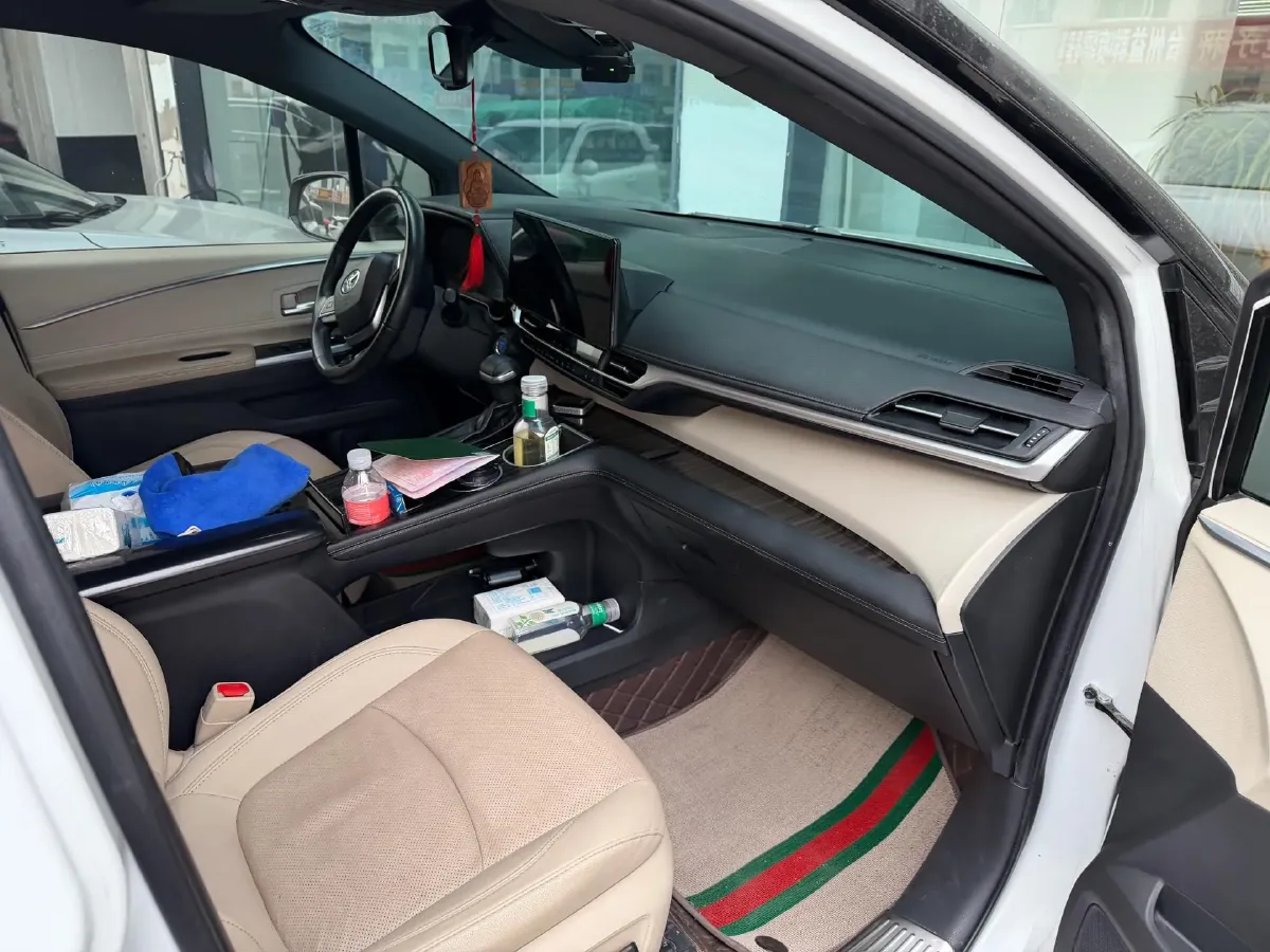 2021 Toyota Sienna 2.5L 192HP L4 E-CVT Hybrid,autocango,china used car exporter,china ev exporter,chinese used car exporter,chinese used ev exporter