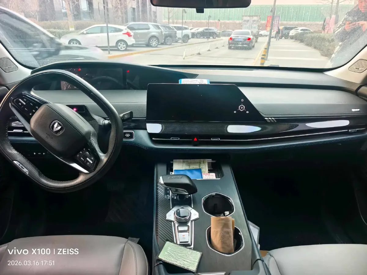 2023 ChangAn UNI-K iDD 1.5T 170HP L4 6TCT PHEV 28.39KWH,autocango,china used car exporter,china ev exporter,chinese used car exporter,chinese used ev exporter
