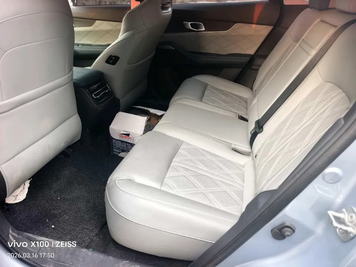 2023 ChangAn UNI-K iDD 1.5T 170HP L4 6TCT PHEV 28.39KWH,autocango,china used car exporter,china ev exporter,chinese used car exporter,chinese used ev exporter