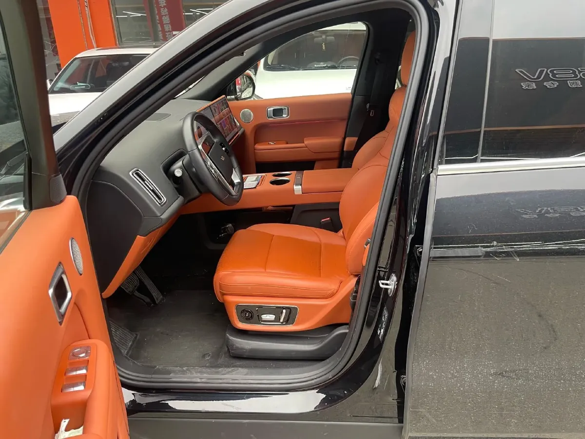 2024 Volvo S60 2.0T 197HP L4 7DCT,autocango,china used car exporter,china ev exporter,chinese used car exporter,chinese used ev exporter