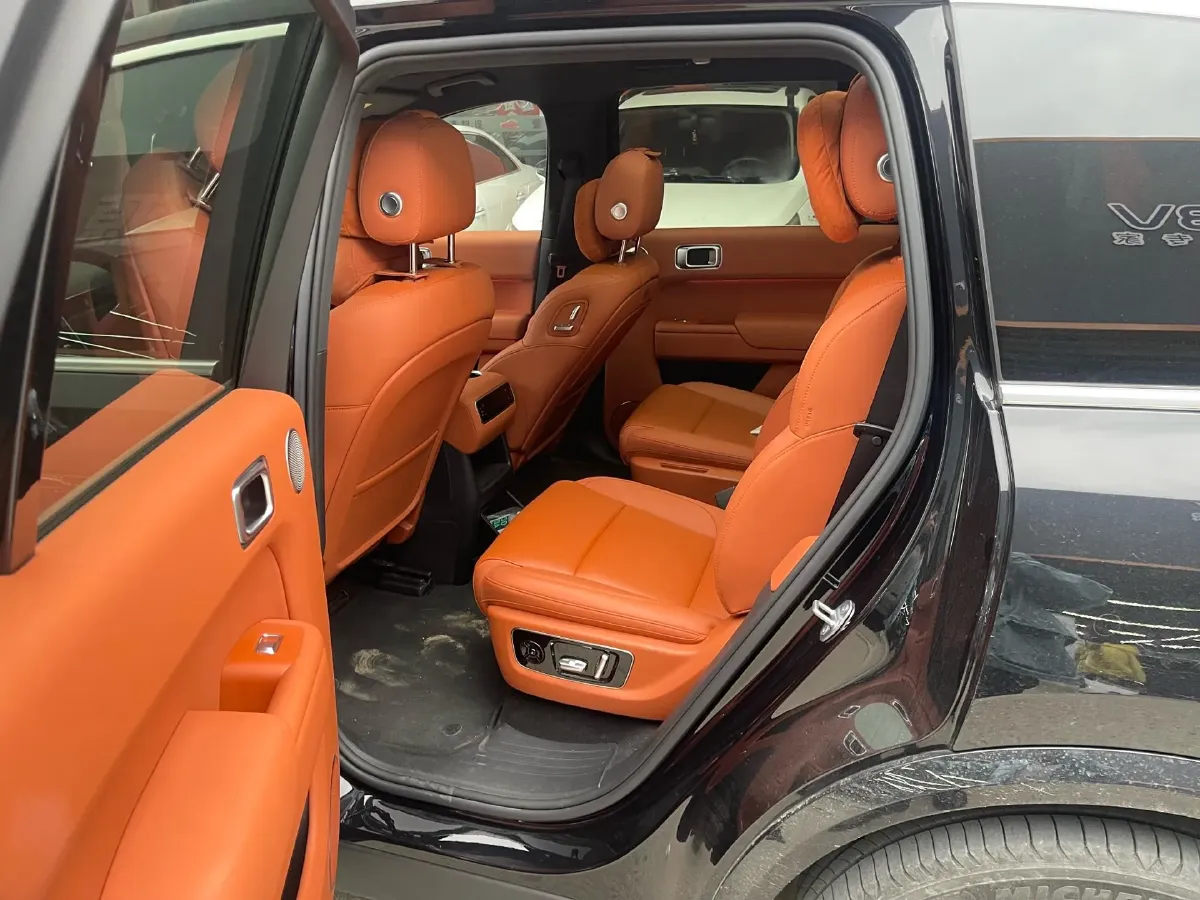 2024 Volvo S60 2.0T 197HP L4 7DCT,autocango,china used car exporter,china ev exporter,chinese used car exporter,chinese used ev exporter