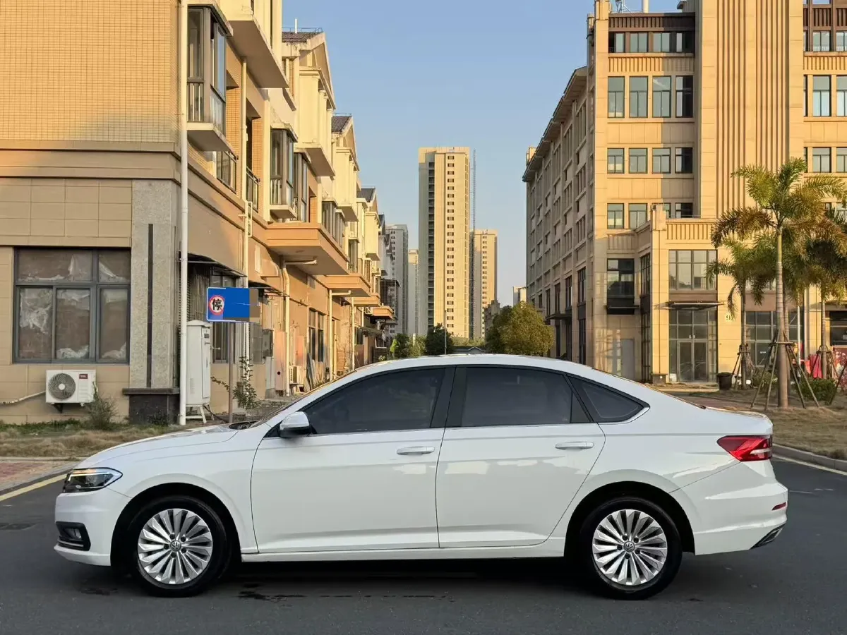 2018 Volkswagen Lavida 1.2T 116HP L4 7DCT,autocango,china used car exporter,china ev exporter,chinese used car exporter,chinese used ev exporter