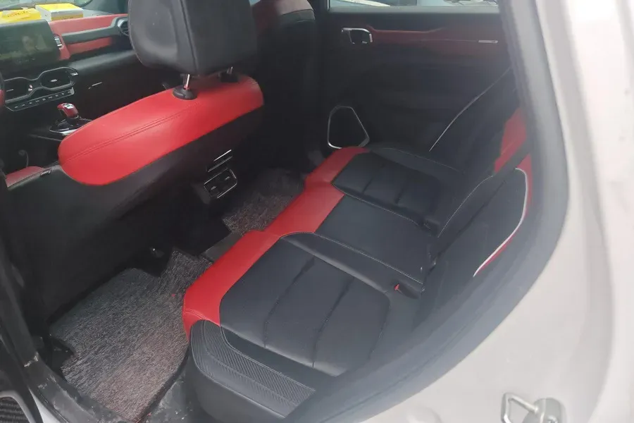 2020 Geely ICON 1.5T 177HP L3 7DCT,autocango,china used car exporter,china ev exporter,chinese used car exporter,chinese used ev exporter