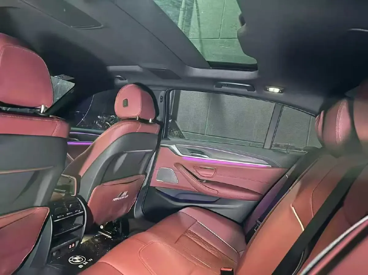 2023 BMW 5 Series 2.0T 245HP L4 8AT,autocango,china used car exporter,china ev exporter,chinese used car exporter,chinese used ev exporter