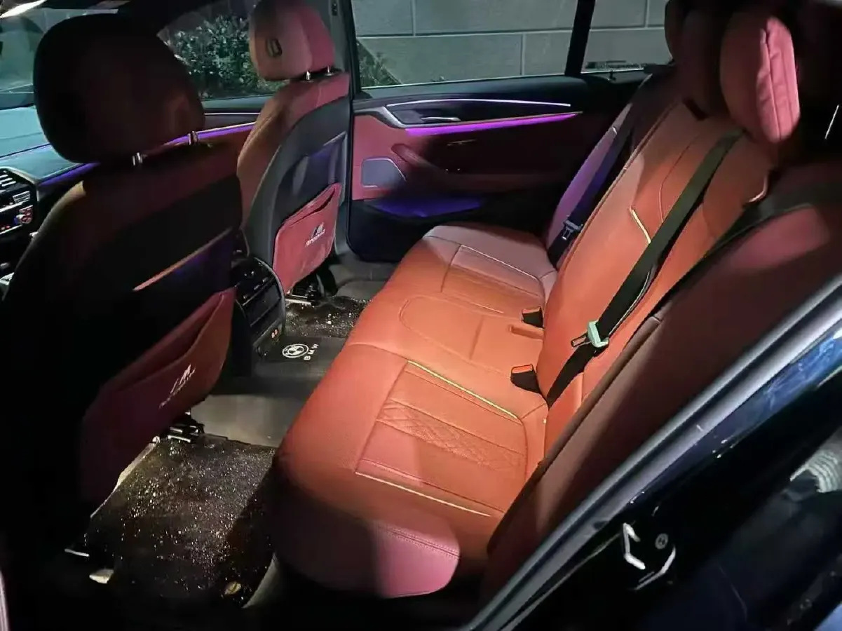 2023 BMW 5 Series 2.0T 245HP L4 8AT,autocango,china used car exporter,china ev exporter,chinese used car exporter,chinese used ev exporter