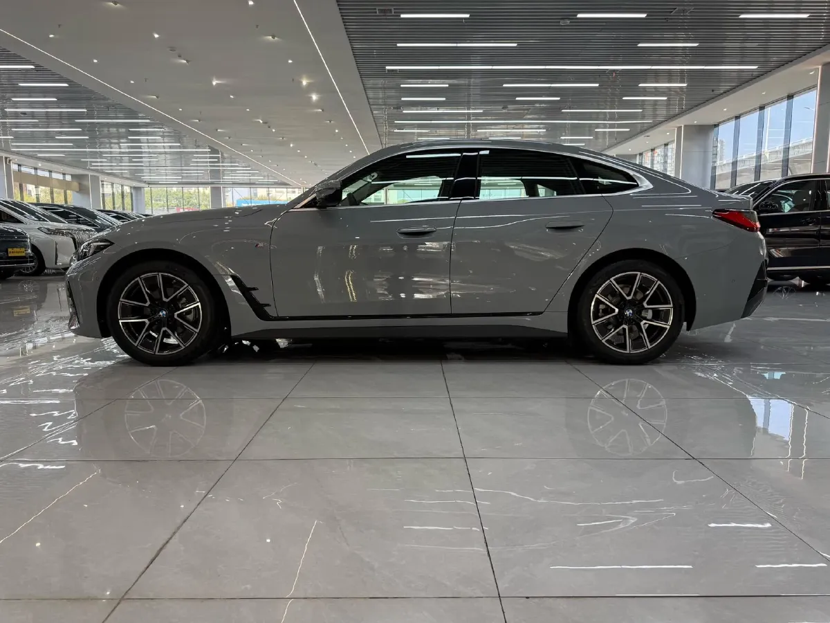 2024 BMW 4 Series 2.0T 184HP L4 8AT,autocango,china used car exporter,china ev exporter,chinese used car exporter,chinese used ev exporter