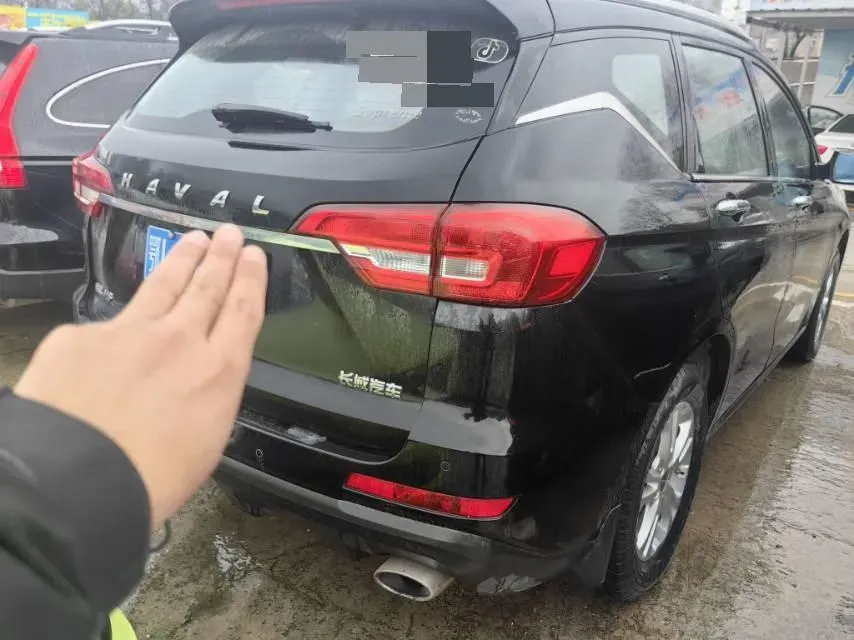 2017 Haval M6 1.5T 150HP L4 6MT,autocango,china used car exporter,china ev exporter,chinese used car exporter,chinese used ev exporter