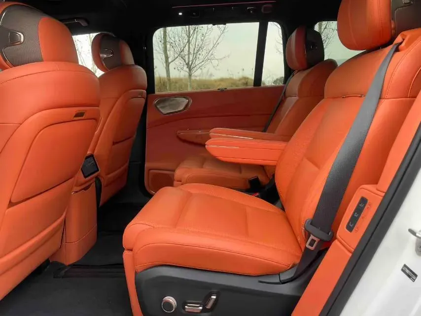 2025 LYNK&CO 900 1.5T 190HP L4 3DHT PHEV 43.3KWH,autocango,china used car exporter,china ev exporter,chinese used car exporter,chinese used ev exporter