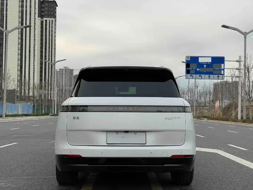 2025 LYNK&CO 900 1.5T 190HP L4 3DHT PHEV 43.3KWH,autocango,china used car exporter,china ev exporter,chinese used car exporter,chinese used ev exporter