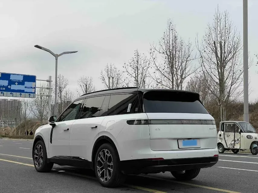2025 LYNK&CO 900 1.5T 190HP L4 3DHT PHEV 43.3KWH,autocango,china used car exporter,china ev exporter,chinese used car exporter,chinese used ev exporter