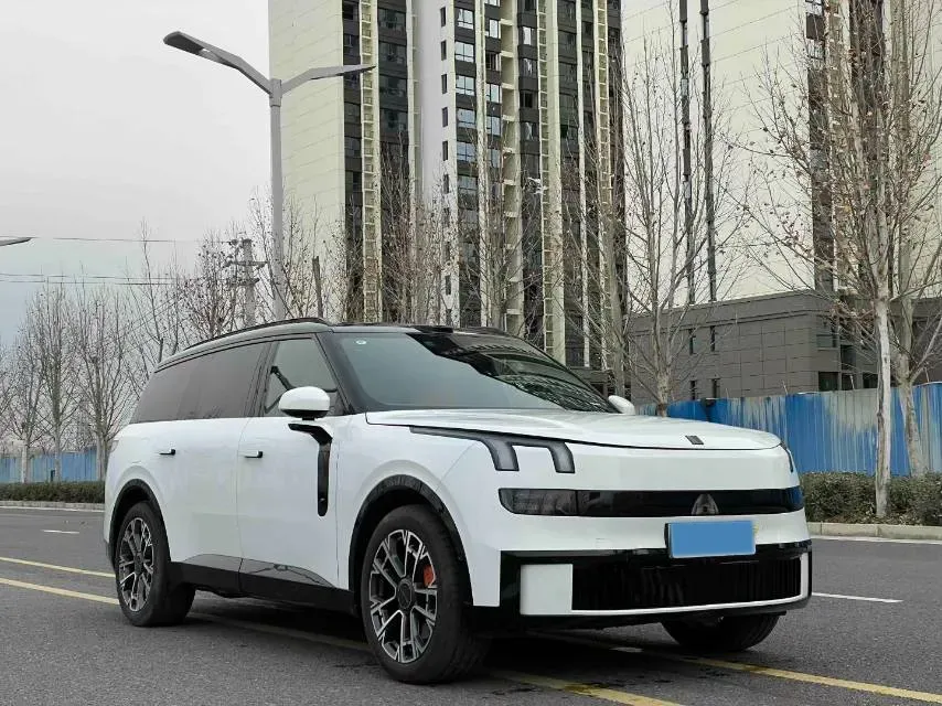2025 LYNK&CO 900 1.5T 190HP L4 3DHT PHEV 43.3KWH,autocango,china used car exporter,china ev exporter,chinese used car exporter,chinese used ev exporter