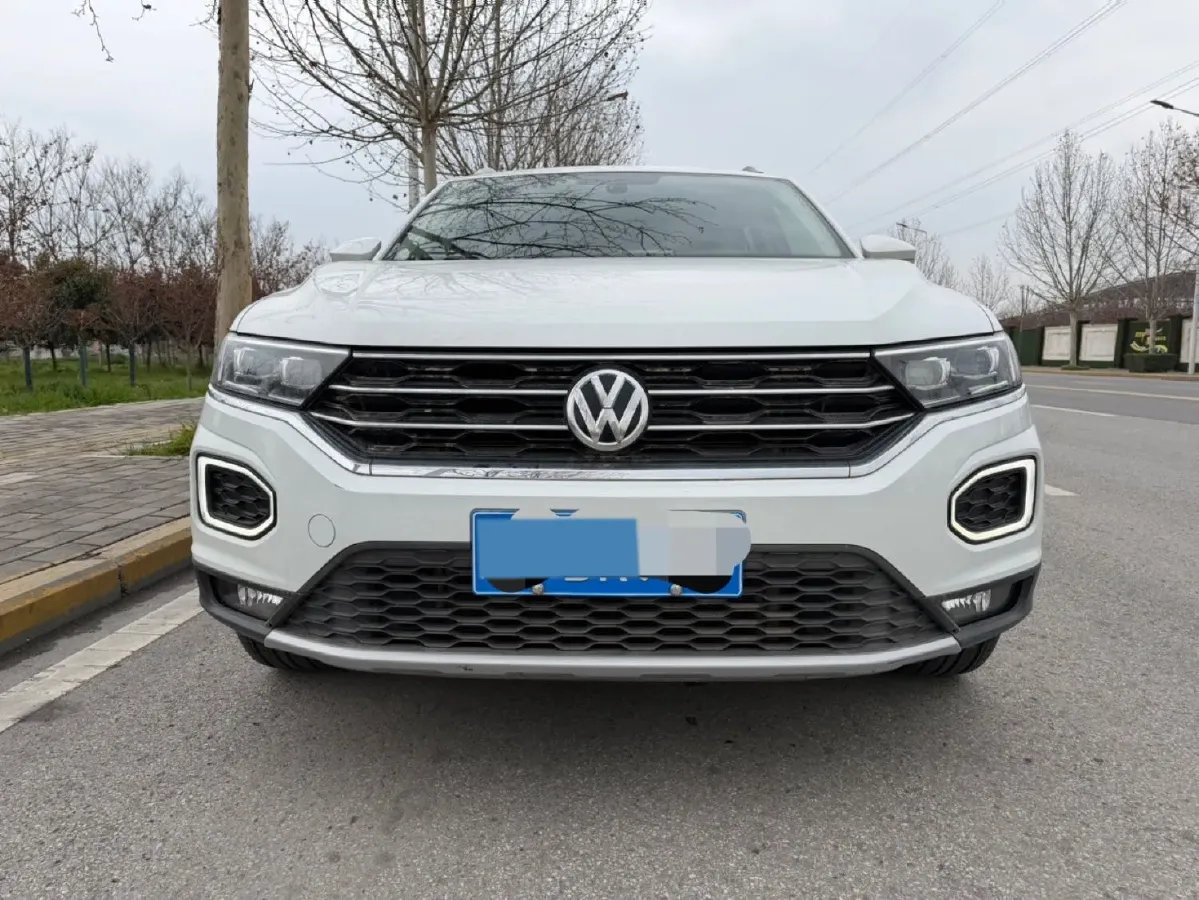 2021 Volkswagen T-Roc 1.4T 150HP L4 7DCT,autocango,china used car exporter,china ev exporter,chinese used car exporter,chinese used ev exporter
