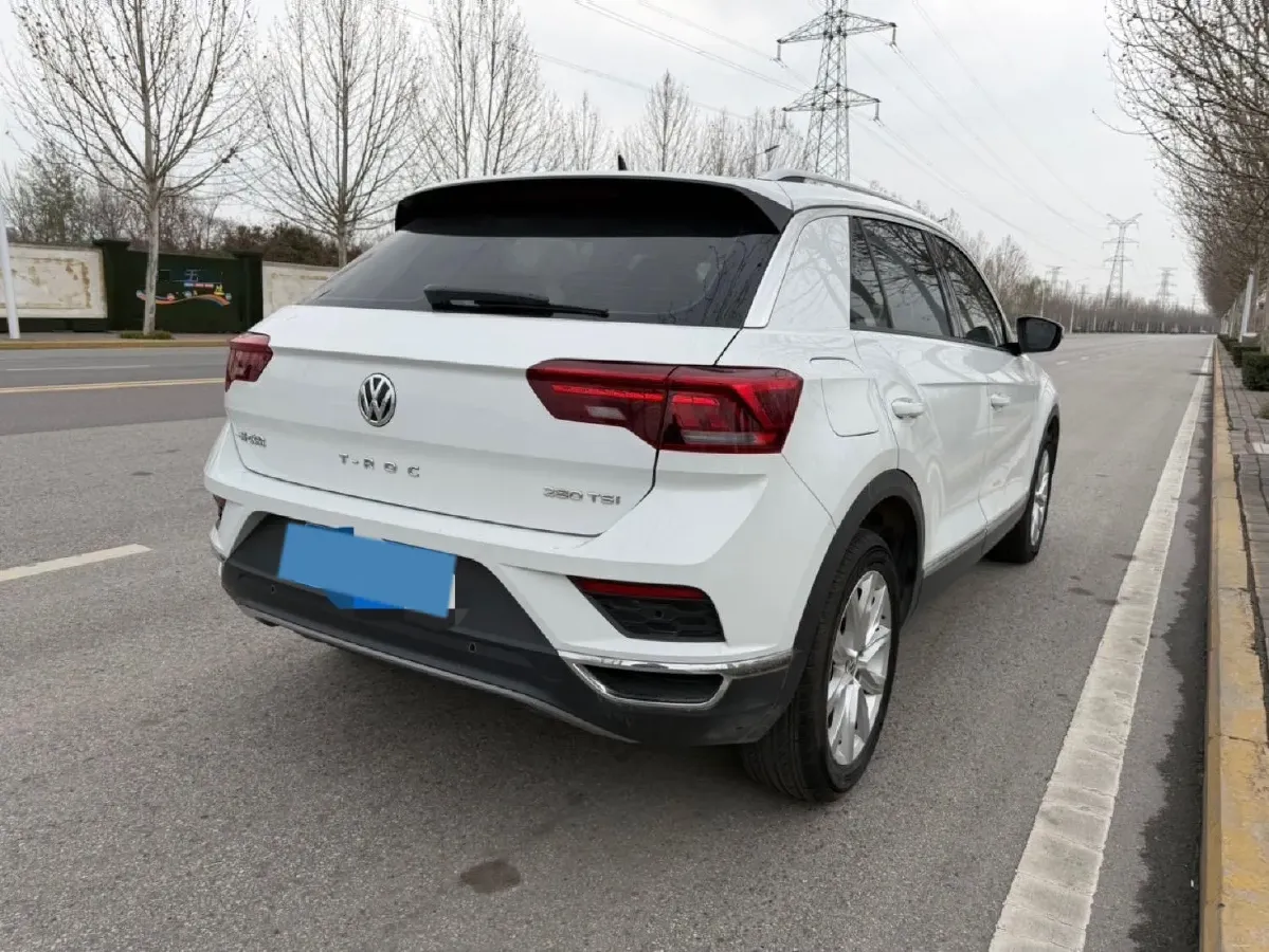 2021 Volkswagen T-Roc 1.4T 150HP L4 7DCT,autocango,china used car exporter,china ev exporter,chinese used car exporter,chinese used ev exporter