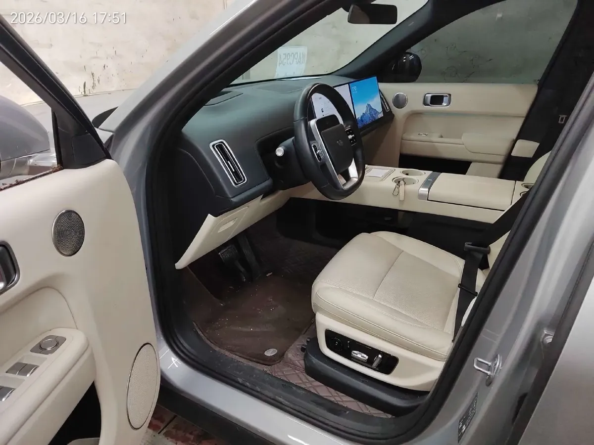 2023 Li L9 Range Extended 154HP REEV 42.6KWH,autocango,china used car exporter,china ev exporter,chinese used car exporter,chinese used ev exporter