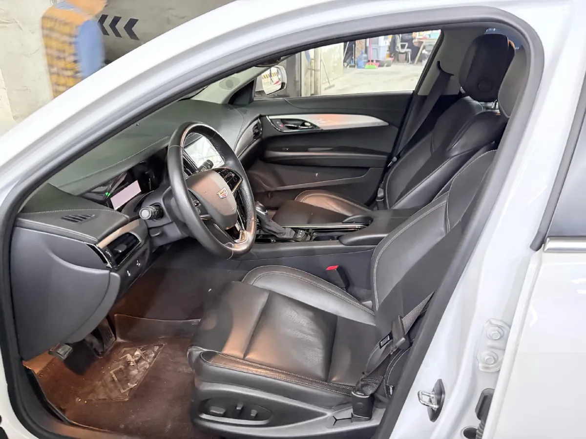 2023 Li L9 Range Extended 154HP REEV 42.6KWH,autocango,china used car exporter,china ev exporter,chinese used car exporter,chinese used ev exporter