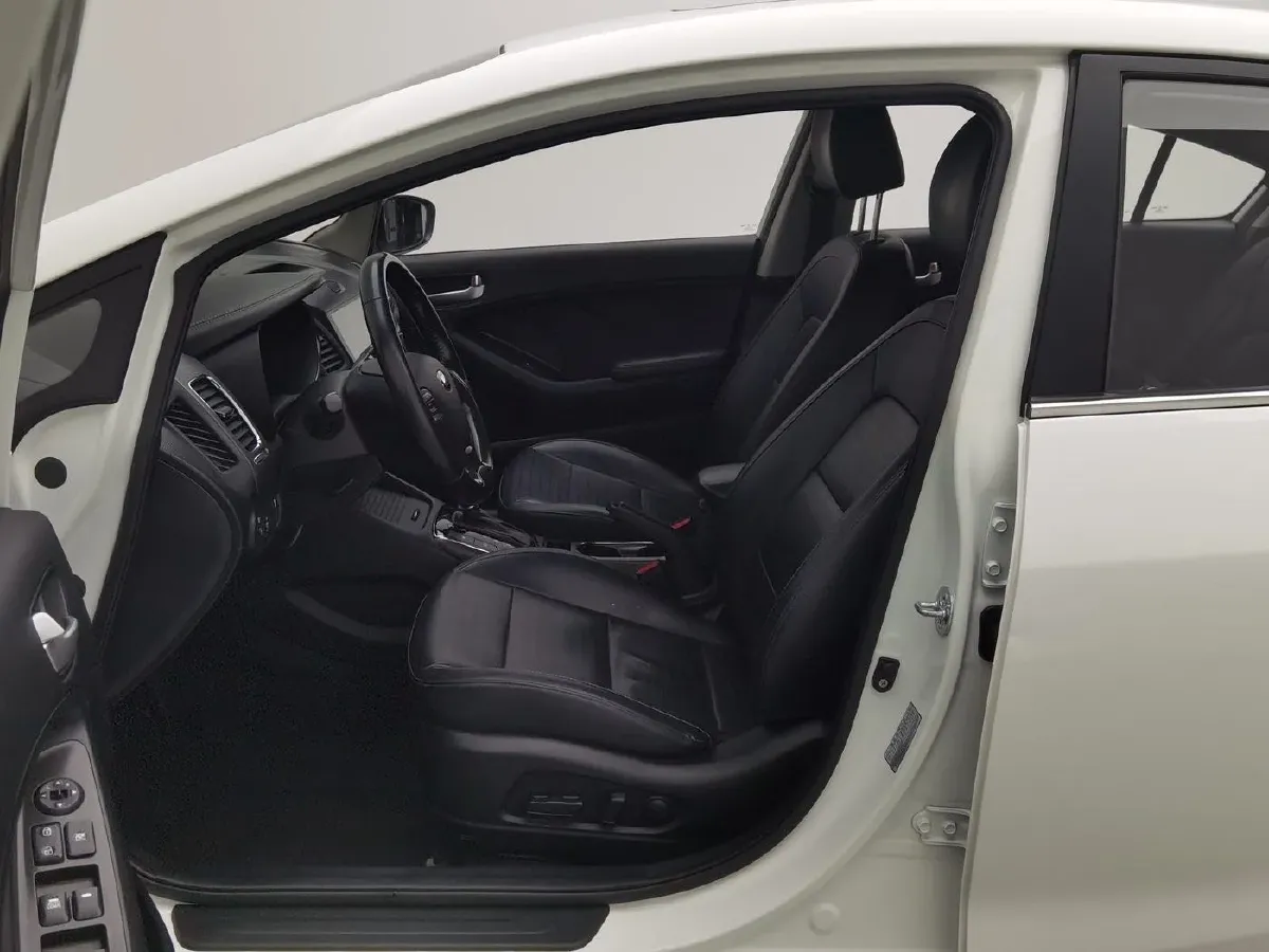 2017 Kia K3 1.6L 128HP L4 6AT,autocango,china used car exporter,china ev exporter,chinese used car exporter,chinese used ev exporter