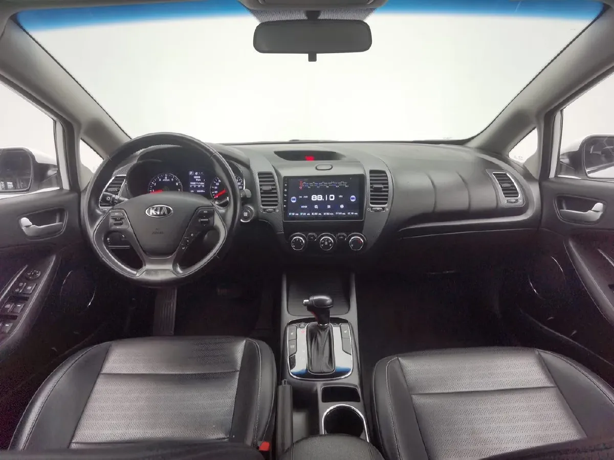 2017 Kia K3 1.6L 128HP L4 6AT,autocango,china used car exporter,china ev exporter,chinese used car exporter,chinese used ev exporter