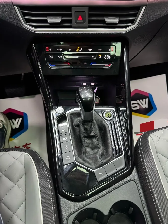 2023 Volkswagen Tayron 1.4T 150HP L4 7DCT,autocango,china used car exporter,china ev exporter,chinese used car exporter,chinese used ev exporter