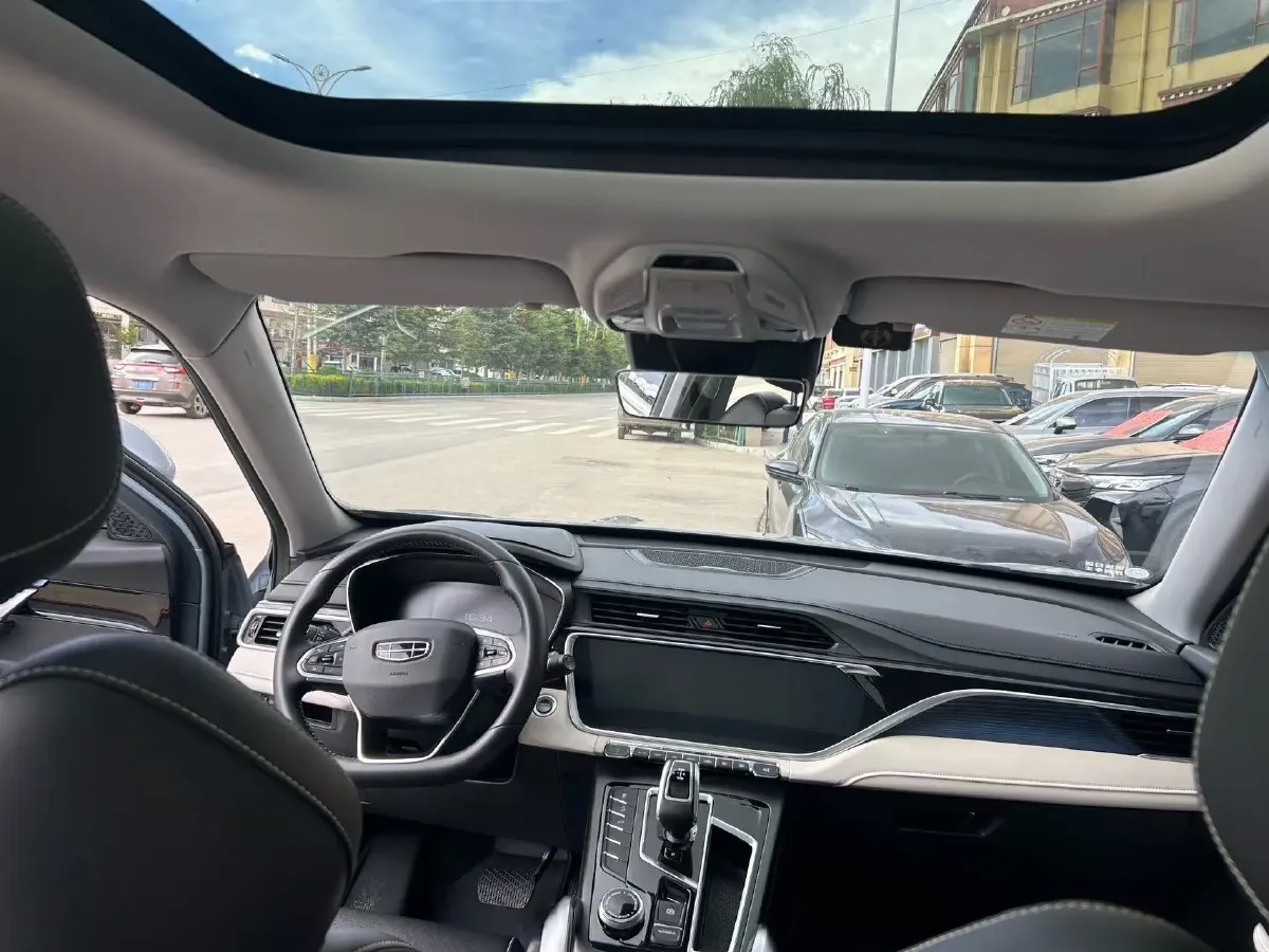 2022 Geely Azkarra 1.8T 184HP L4 7DCT,autocango,china used car exporter,china ev exporter,chinese used car exporter,chinese used ev exporter