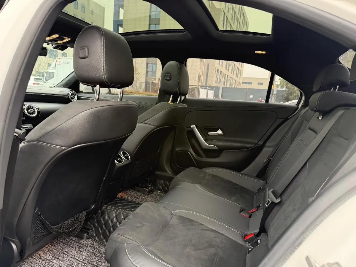 2020 Mercedes-Benz A Class 1.3T 163HP L4 7DCT,autocango,china used car exporter,china ev exporter,chinese used car exporter,chinese used ev exporter