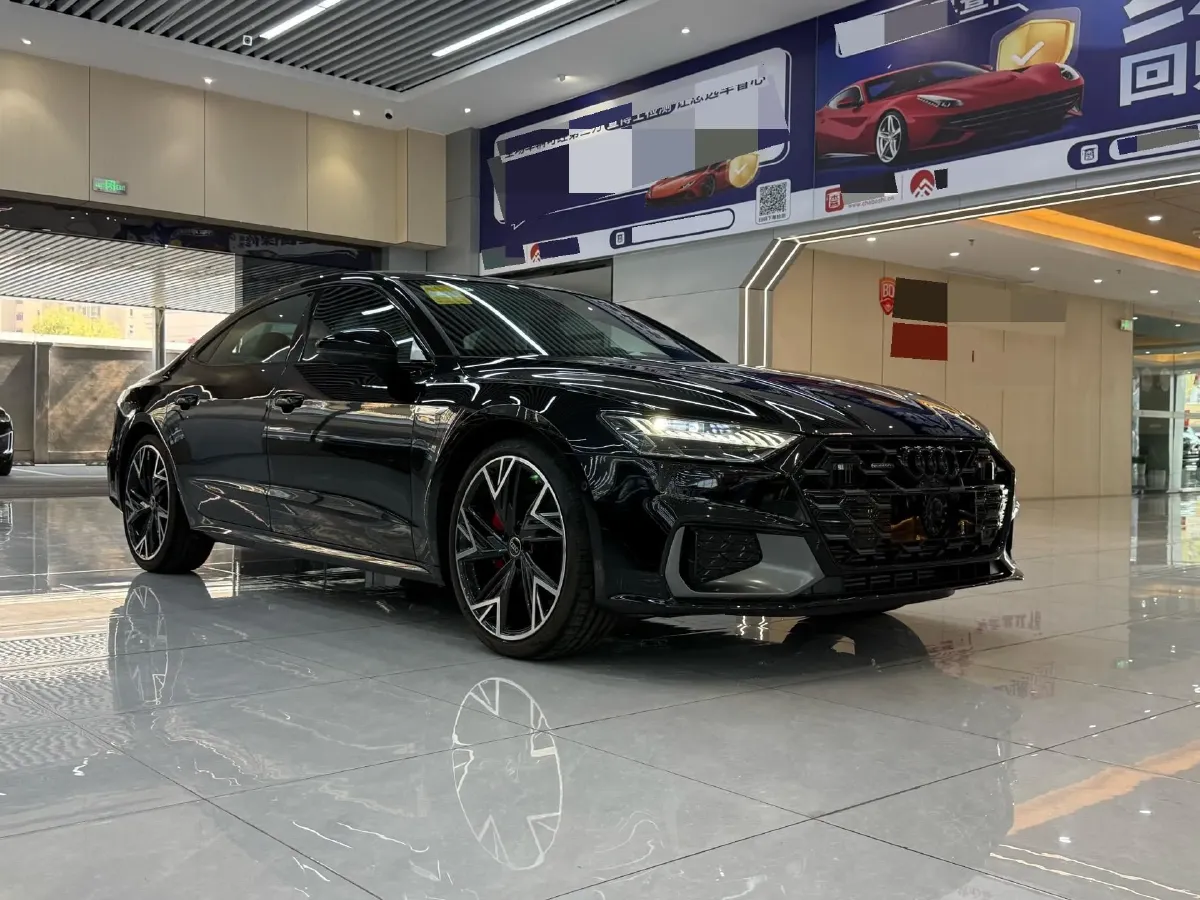 2025 Audi A7L 2.0T 245HP L4 7DCT,autocango,china used car exporter,china ev exporter,chinese used car exporter,chinese used ev exporter
