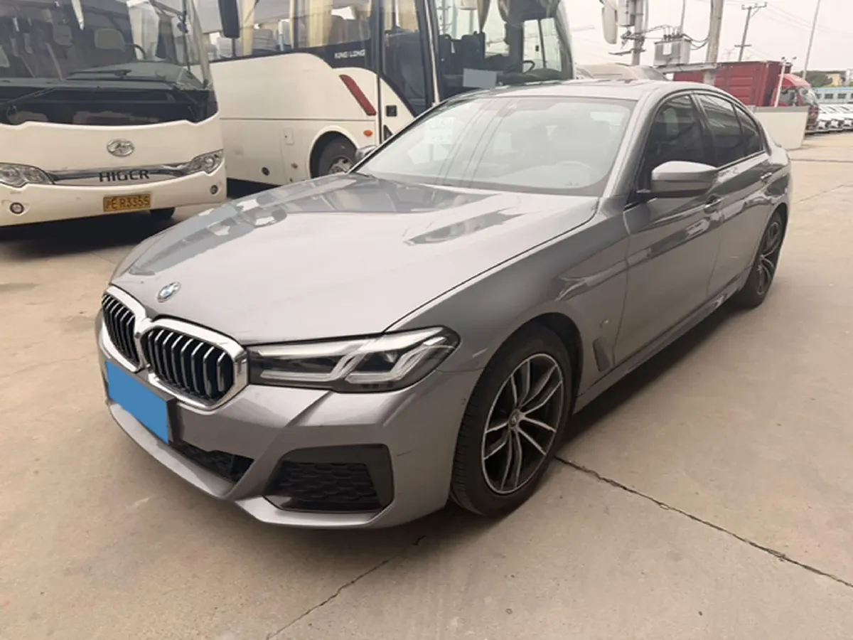 2022 BMW 5 Series 2.0T 184HP L4 8AT,autocango,china used car exporter,china ev exporter,chinese used car exporter,chinese used ev exporter