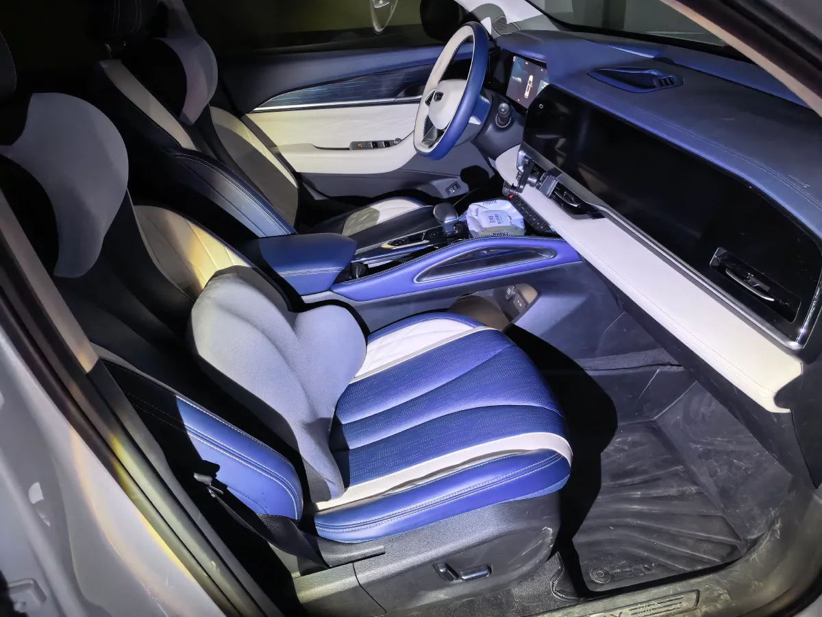 2022 Citroen C5 X 1.6T 175HP L4 8AT,autocango,china used car exporter,china ev exporter,chinese used car exporter,chinese used ev exporter