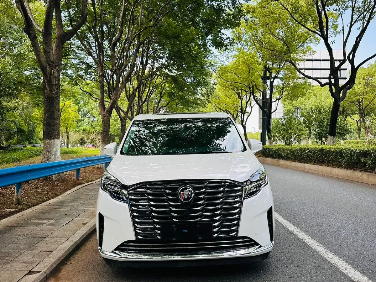 2023 Buick GL8 2.0T 237HP L4 9AT,autocango,china used car exporter,china ev exporter,chinese used car exporter,chinese used ev exporter