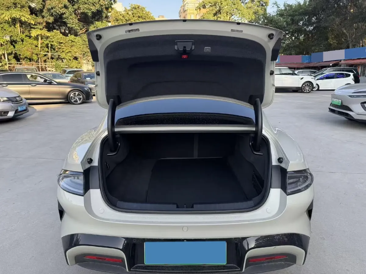 2024 MI SU7 BEV 101KWH,autocango,china used car exporter,china ev exporter,chinese used car exporter,chinese used ev exporter