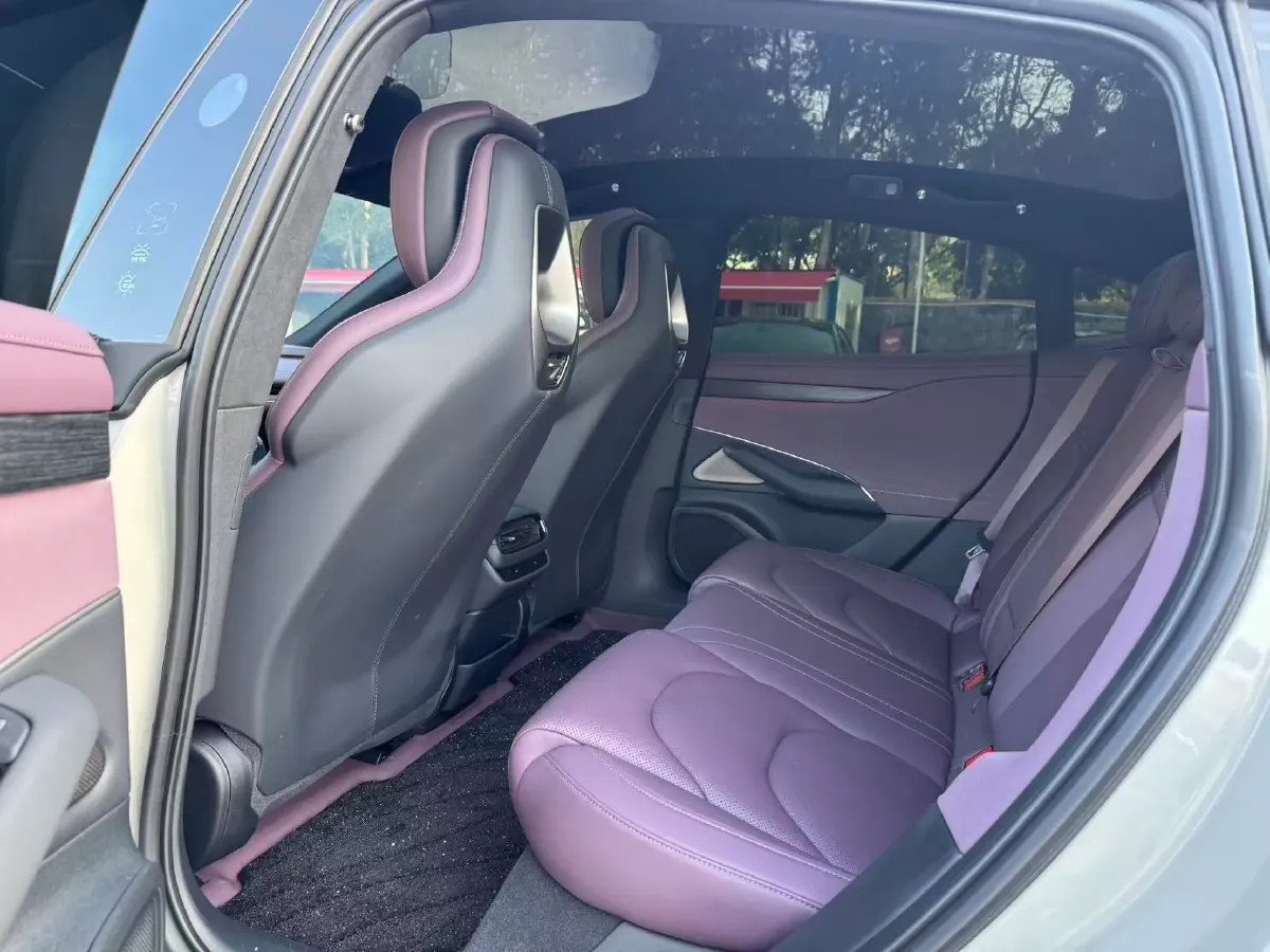 2024 MI SU7 BEV 101KWH,autocango,china used car exporter,china ev exporter,chinese used car exporter,chinese used ev exporter