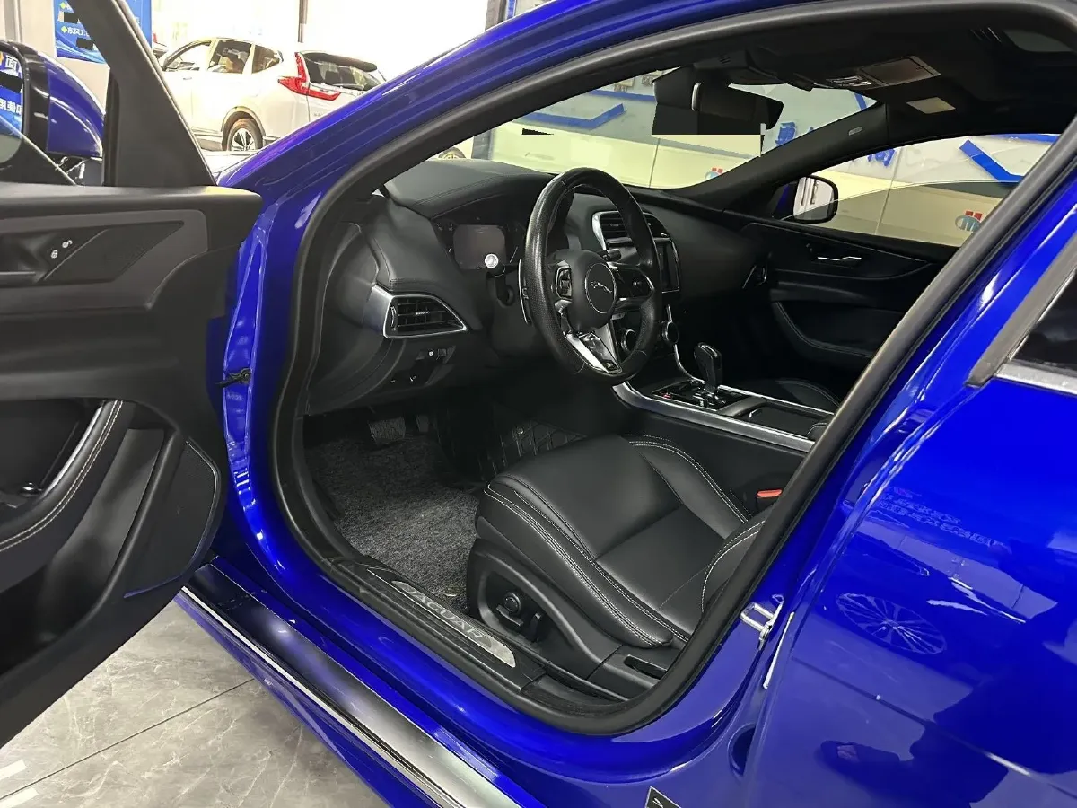 2020 Jaguar XEL 2.0T 200HP L4 8AT,autocango,china used car exporter,china ev exporter,chinese used car exporter,chinese used ev exporter