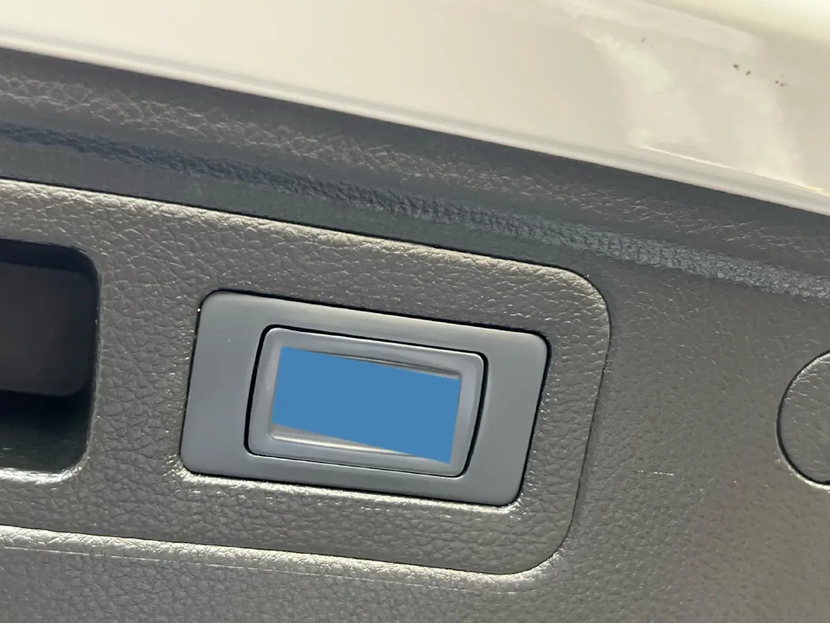 2022 Jetour X90 2.0T 254HP L4 7DCT,autocango,china used car exporter,china ev exporter,chinese used car exporter,chinese used ev exporter