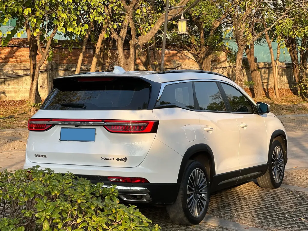 2022 Jetour X90 2.0T 254HP L4 7DCT,autocango,china used car exporter,china ev exporter,chinese used car exporter,chinese used ev exporter