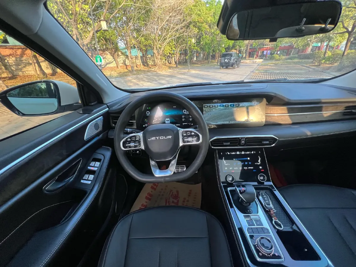 2022 Jetour X90 2.0T 254HP L4 7DCT,autocango,china used car exporter,china ev exporter,chinese used car exporter,chinese used ev exporter