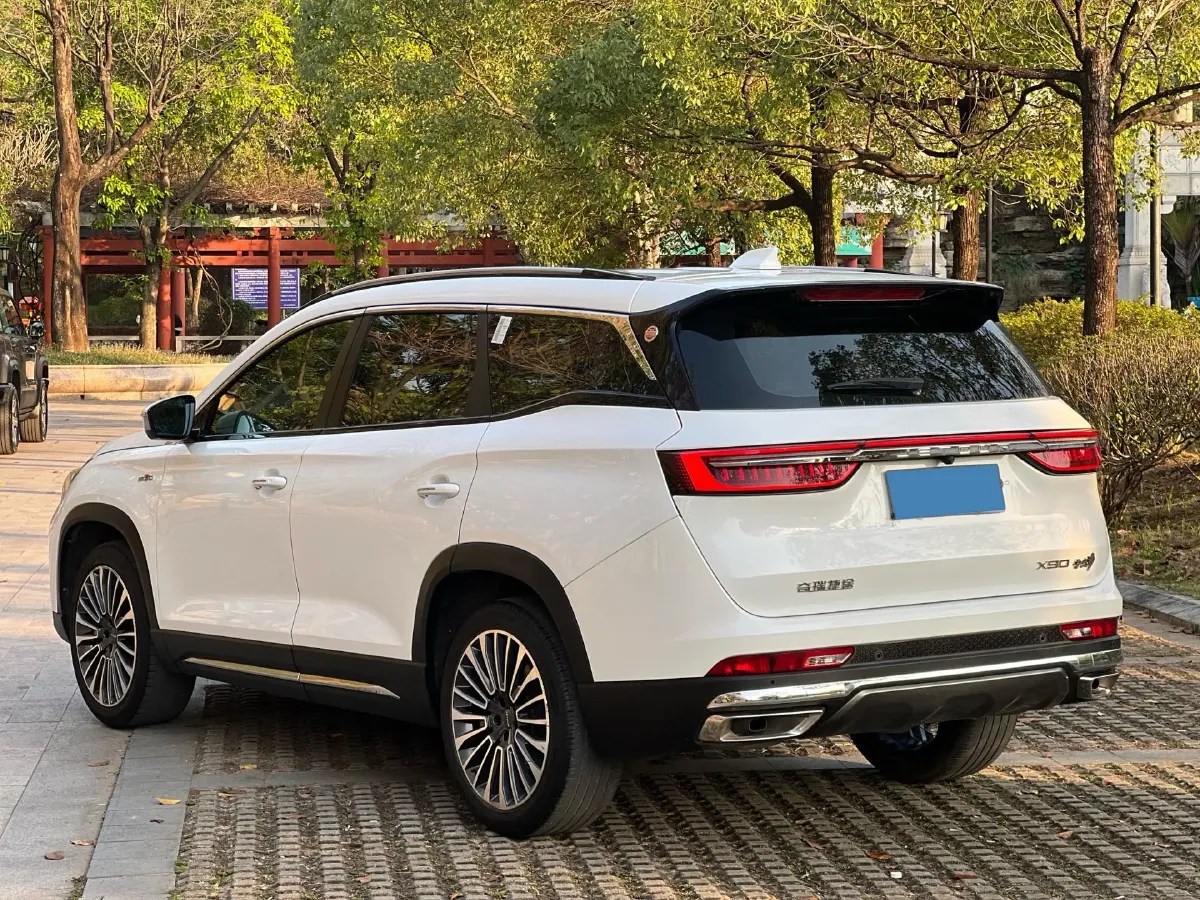 2022 Jetour X90 2.0T 254HP L4 7DCT,autocango,china used car exporter,china ev exporter,chinese used car exporter,chinese used ev exporter