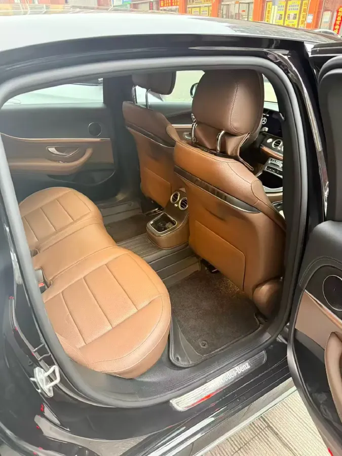 2022 Mercedes-Benz E Class 2.0T 197HP L4 9AT,autocango,china used car exporter,china ev exporter,chinese used car exporter,chinese used ev exporter