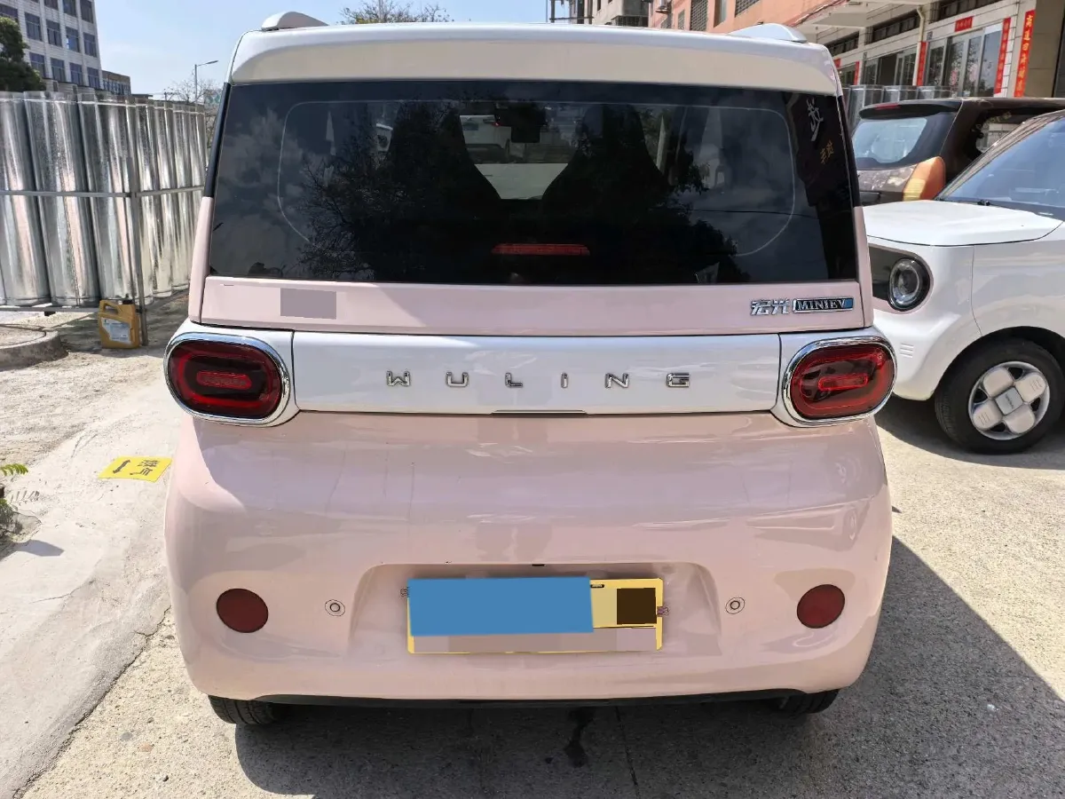 2024 WuLing HongGuang MINI EV BEV 17.3KWH,autocango,china used car exporter,china ev exporter,chinese used car exporter,chinese used ev exporter