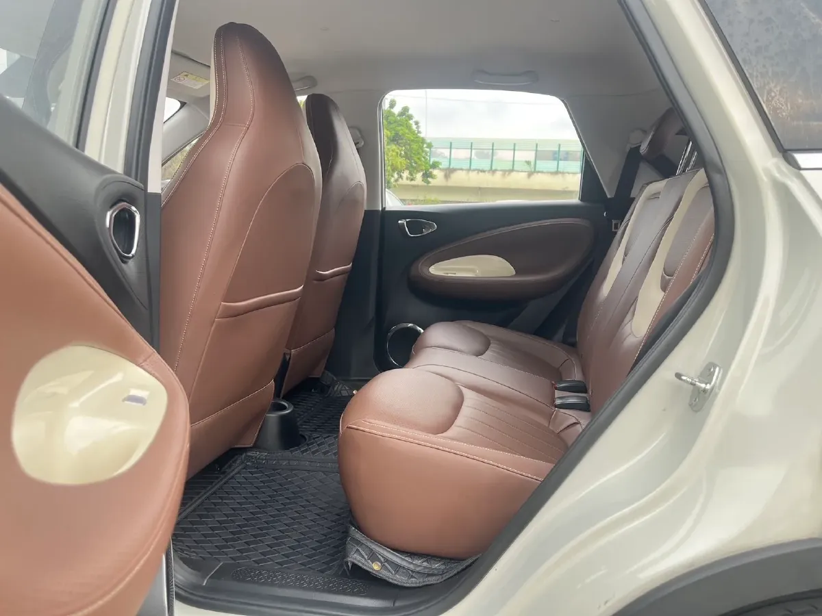 2023 WuLing BinGuo BEV 31.9KWH,autocango,china used car exporter,china ev exporter,chinese used car exporter,chinese used ev exporter