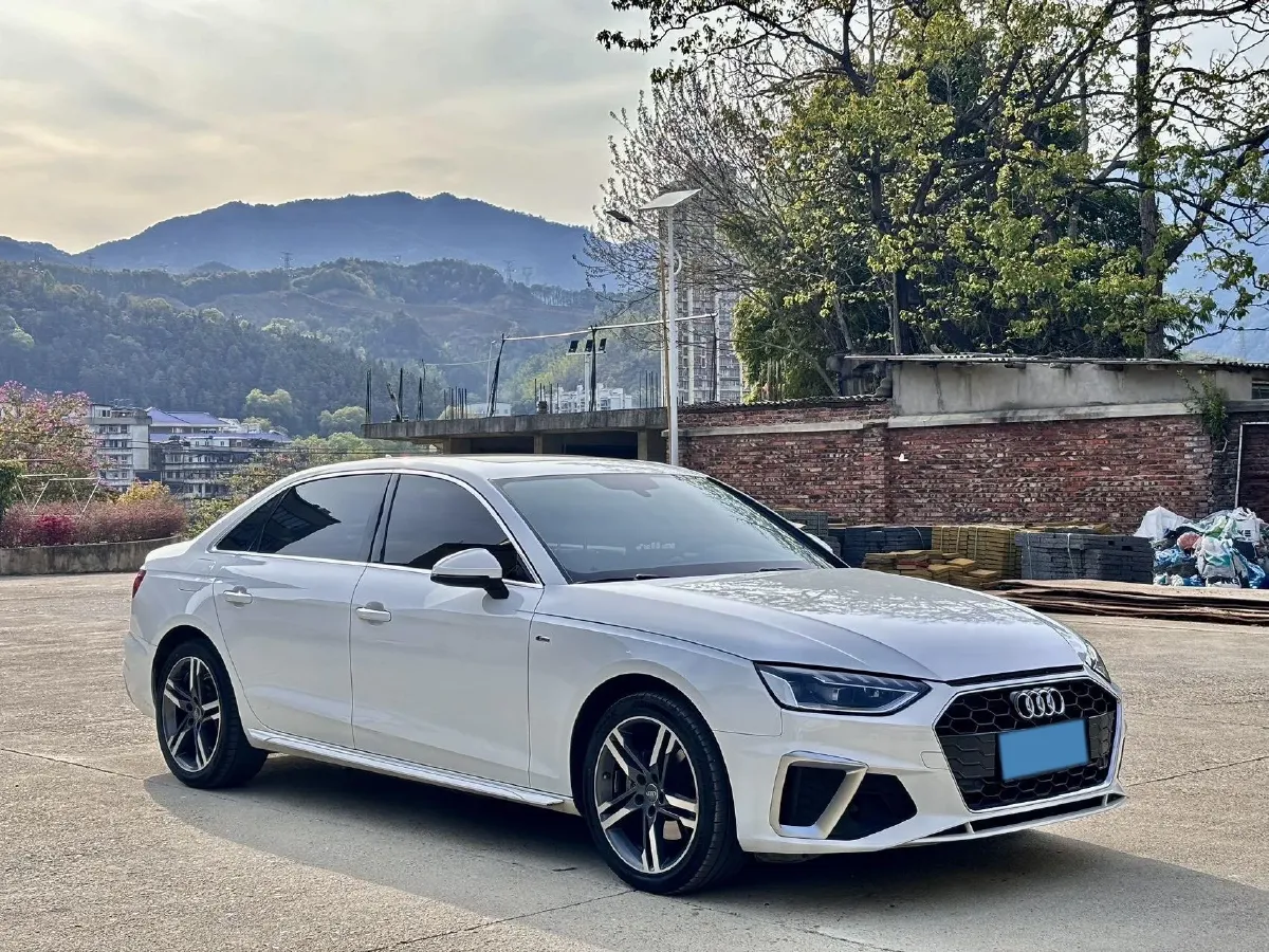 2020 Audi A4L 2.0T 190HP L4 7DCT,autocango,china used car exporter,china ev exporter,chinese used car exporter,chinese used ev exporter