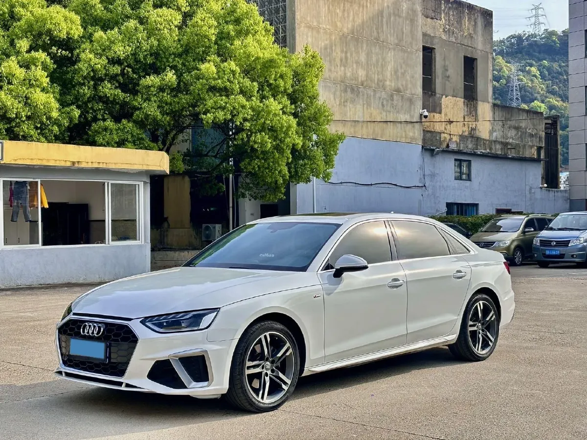 2020 Audi A4L 2.0T 190HP L4 7DCT,autocango,china used car exporter,china ev exporter,chinese used car exporter,chinese used ev exporter