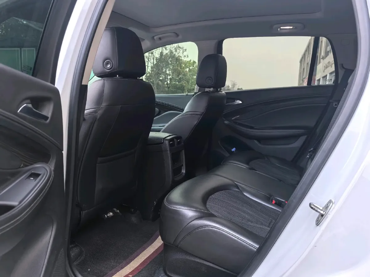 2020 Buick EnvisionPlus 1.5T 169HP L4 7DCT,autocango,china used car exporter,china ev exporter,chinese used car exporter,chinese used ev exporter