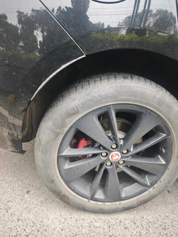 2022 Jaguar F-PACE 2.0T 250HP L4 8AT,autocango,china used car exporter,china ev exporter,chinese used car exporter,chinese used ev exporter