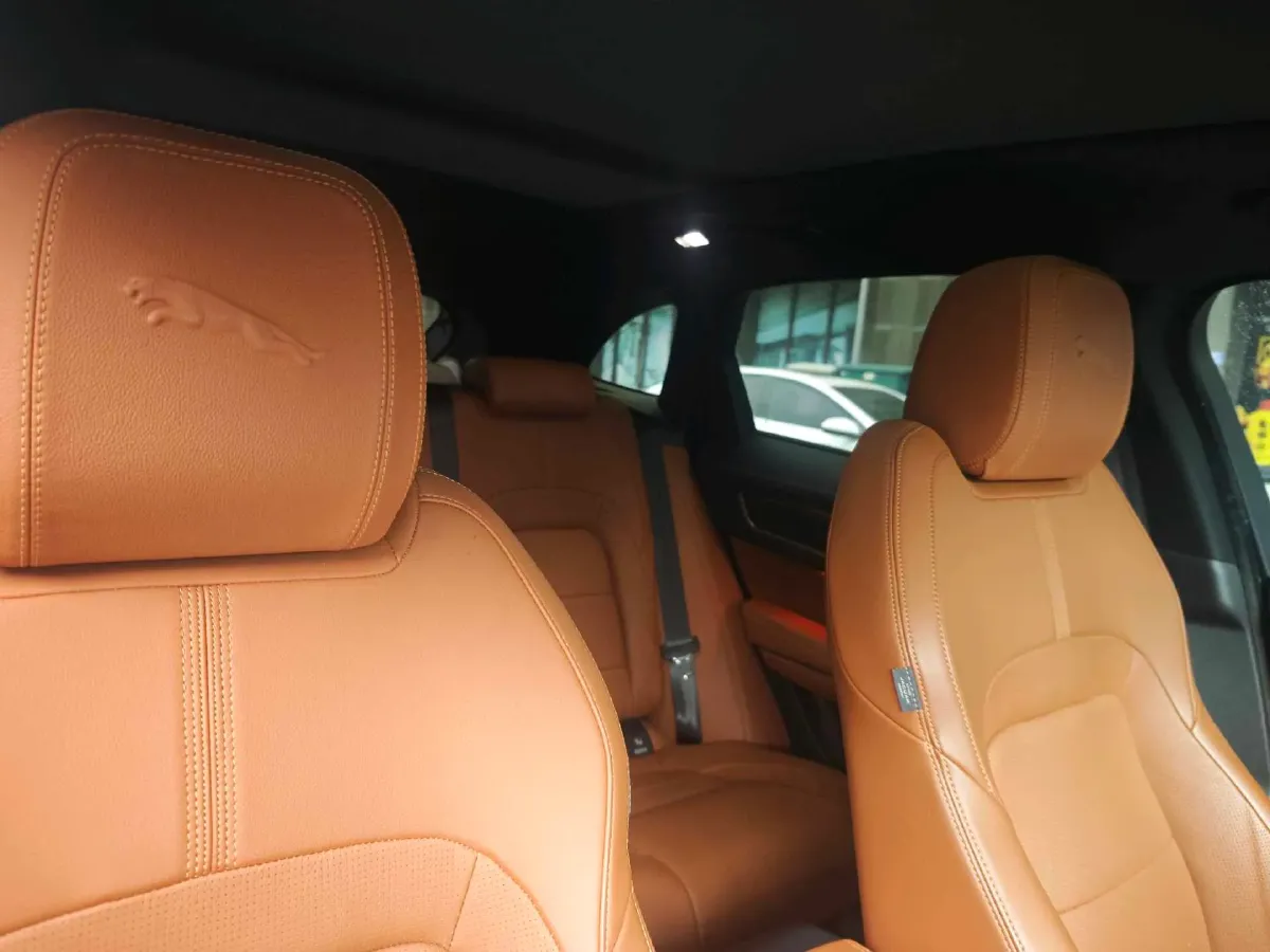 2022 Jaguar F-PACE 2.0T 250HP L4 8AT,autocango,china used car exporter,china ev exporter,chinese used car exporter,chinese used ev exporter