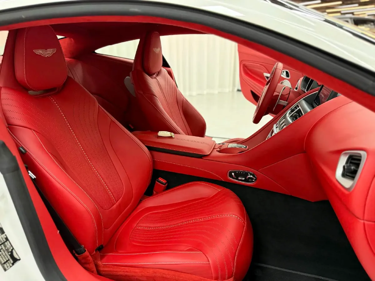 2019 Aston Martin DB11 4.0T 510HP V8 8AT,autocango,china used car exporter,china ev exporter,chinese used car exporter,chinese used ev exporter